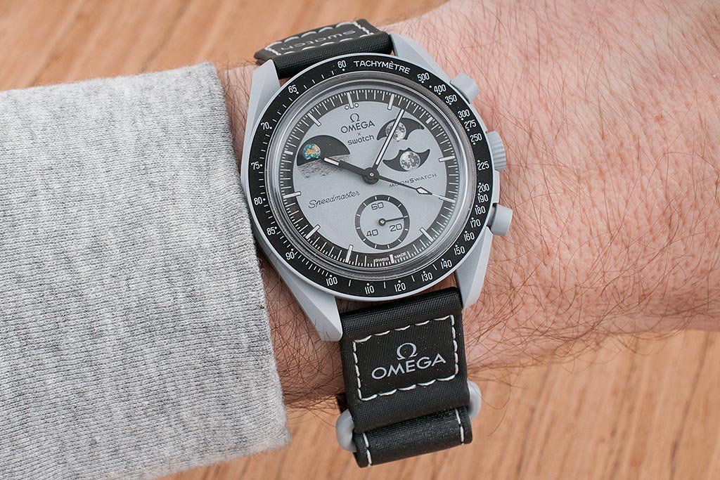 OMEGA x Swatch Mission To EarthPhase Men's Watch - SO33M700