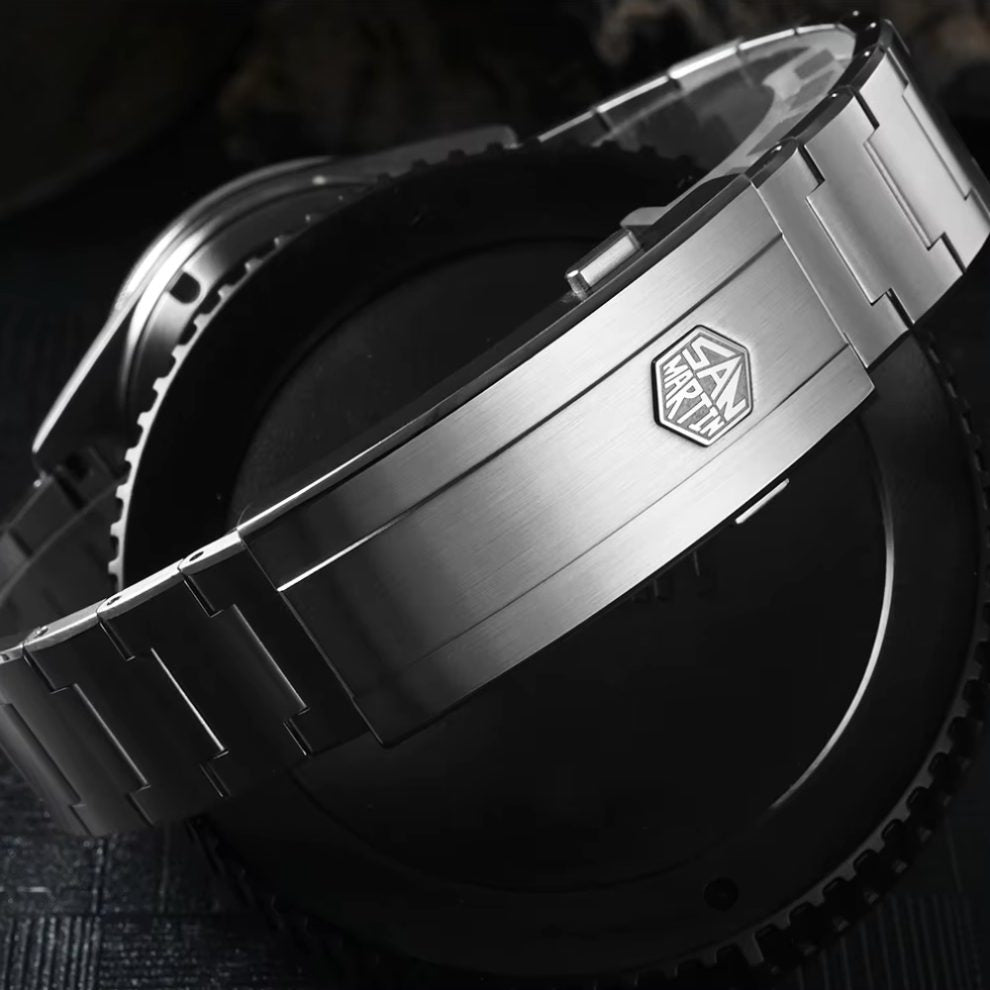 San Martin Black Dial Men's Watch - SN0151