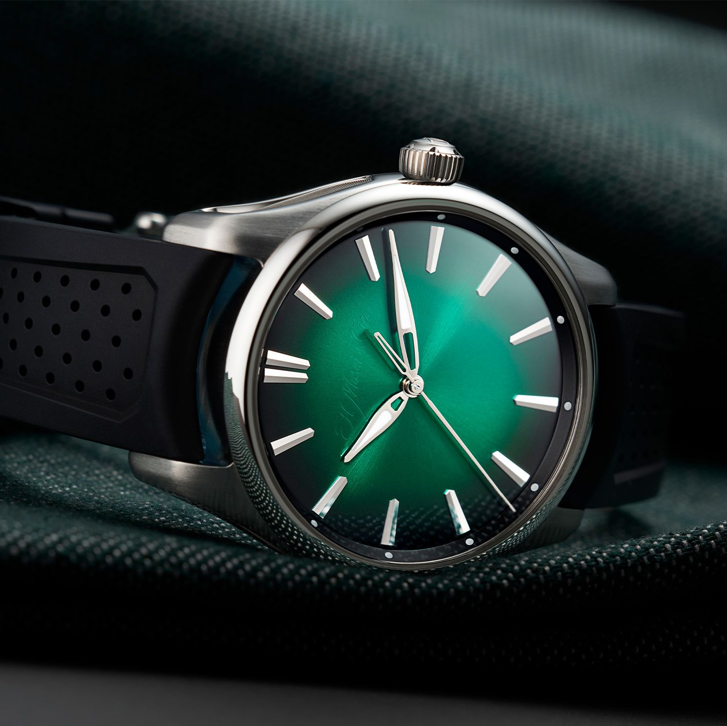 H. Moser & Cie. Pioneer Centre Seconds Cosmic Green Men's Watch - 3201-1201