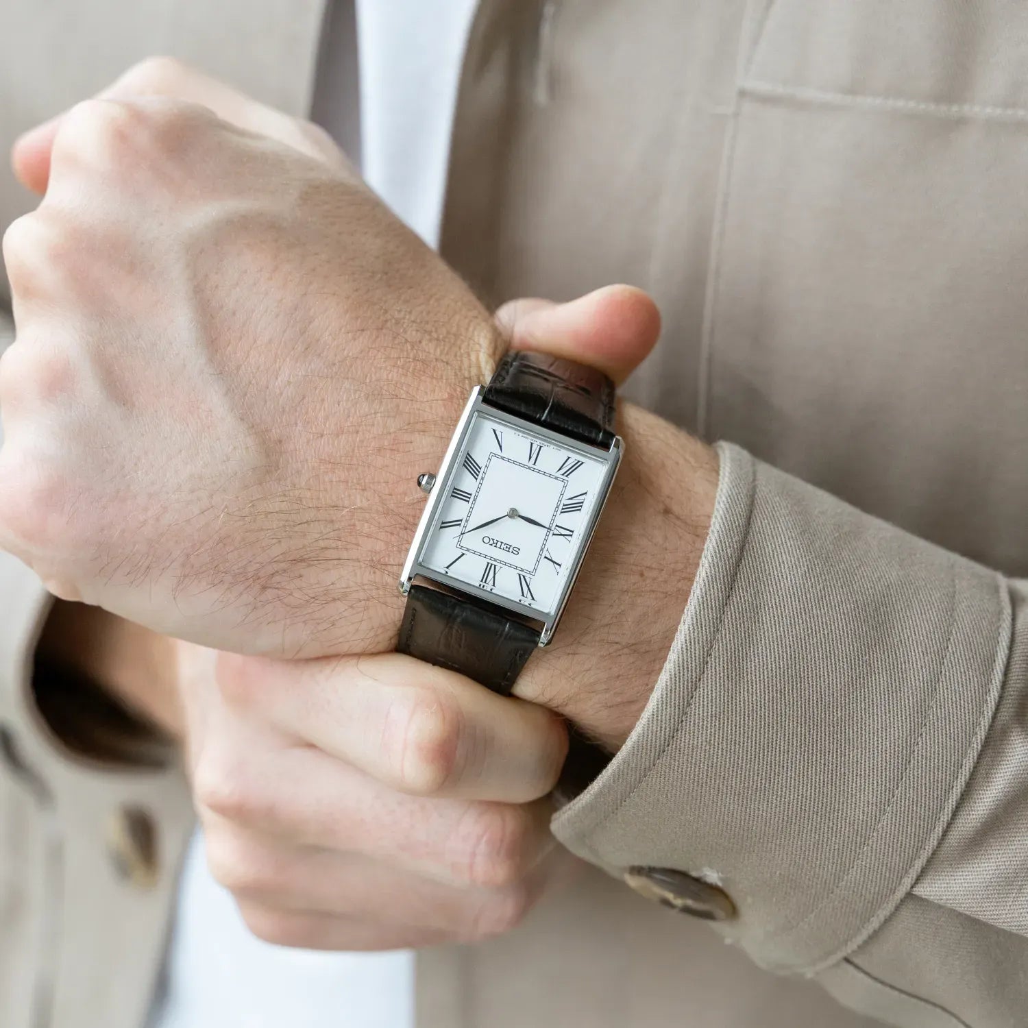 Seiko Essentials (Seiko Tank) White Dial Leather Strap Men's Watch Seiko Essentials (Seiko Tank) White Dial Leather Strap Men's Watch